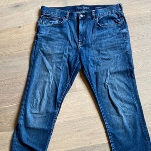 Like new! Banana Republic Traveler Jeans 34x32